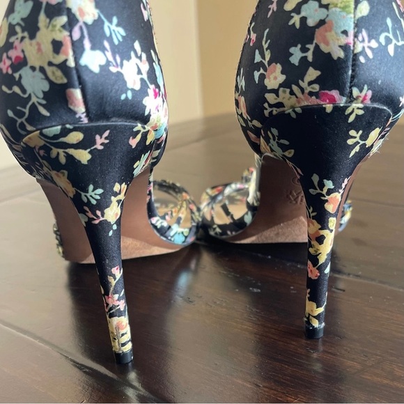 Who What Wear Floral Satin Stiletto Heels - Picture 7 of 9